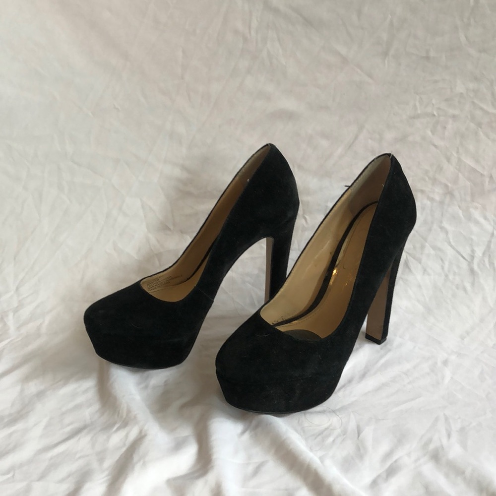 Jessica Simpson black velvet heels. Size 6M/36. 5” worn a couple times. Platform
